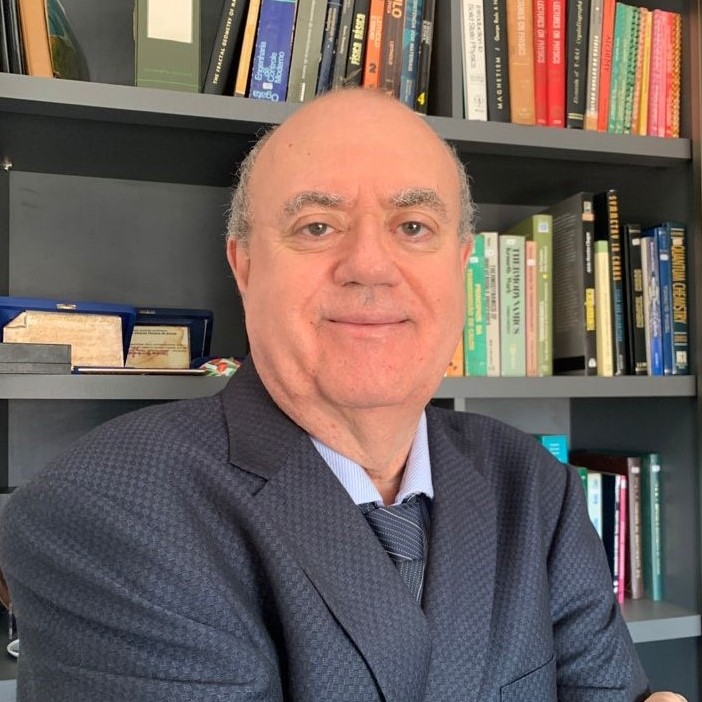 Prof. Ernesto Chaves Pereira